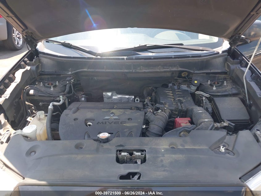 2015 Mitsubishi Outlander Sport Es VIN: 4A4AP3AU2FE018068 Lot: 39721500