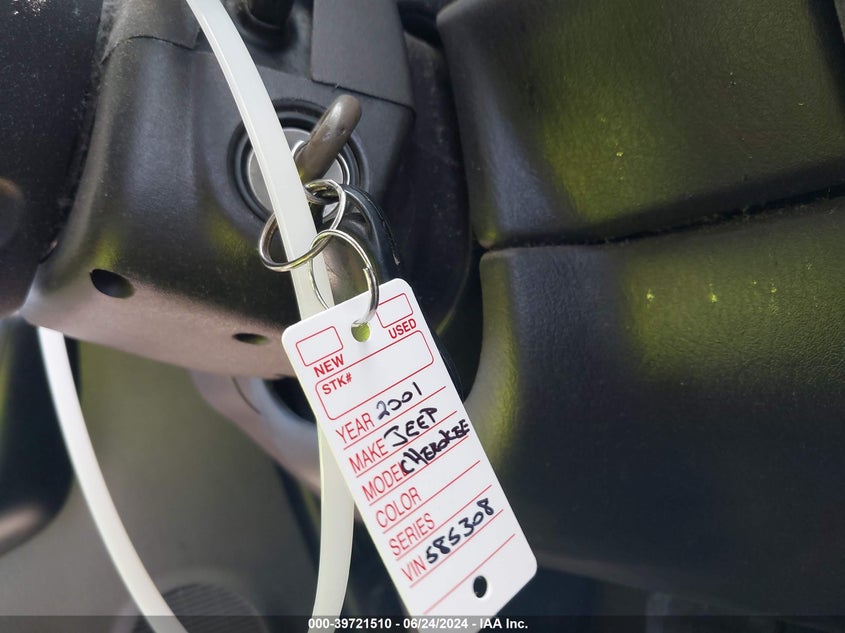 2001 Jeep Cherokee Sport VIN: 1J4FF48S21L585308 Lot: 39721510