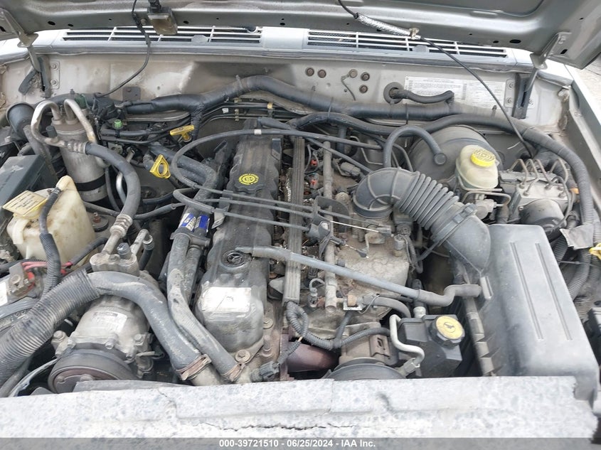 2001 Jeep Cherokee Sport VIN: 1J4FF48S21L585308 Lot: 39721510