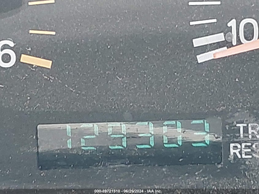 2001 Jeep Cherokee Sport VIN: 1J4FF48S21L585308 Lot: 39721510