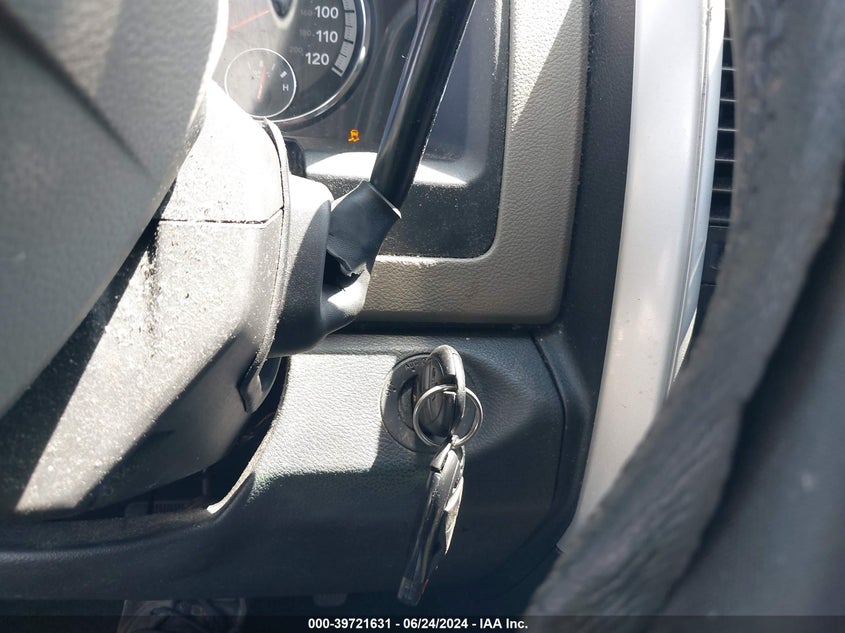 2009 Dodge Ram 1500 Slt/Sport/Trx VIN: 1D3HV13T19S768076 Lot: 39721631