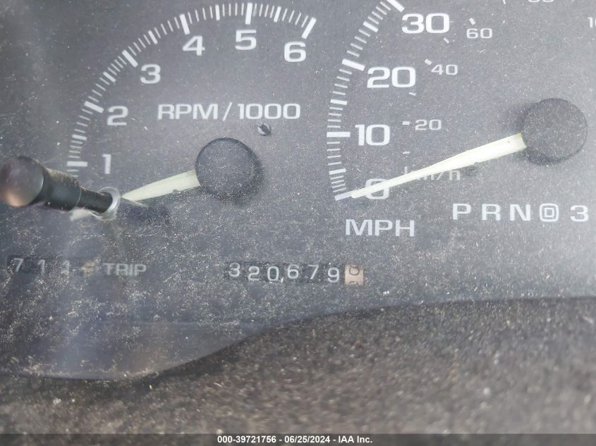 1998 GMC Sierra 1500 Special VIN: 1GTEC14W4WZ548539 Lot: 39721756