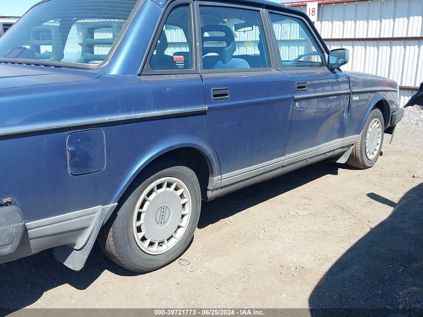1992 Volvo 240 Gl VIN: YV1AS8816N1458437 Lot: 39721773