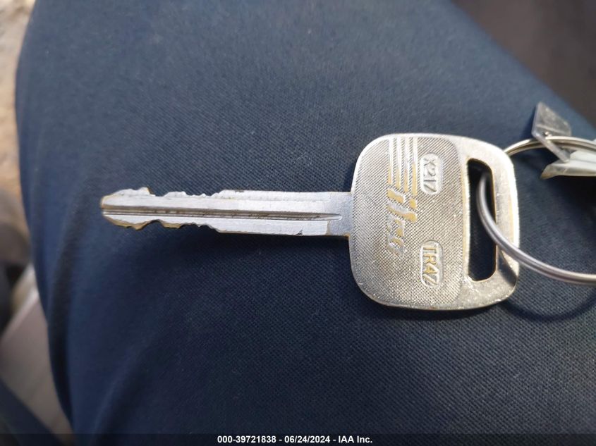 2005 Toyota Camry Std VIN: 4T1BE32K45U641187 Lot: 39721838