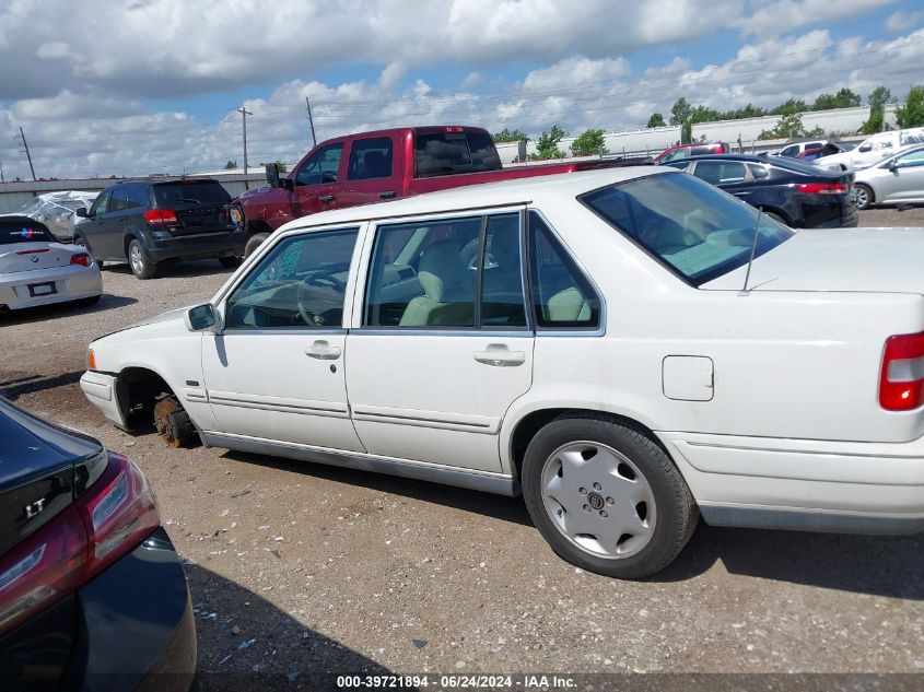 1998 Volvo S90 VIN: YV1KS9605W1135244 Lot: 39721894