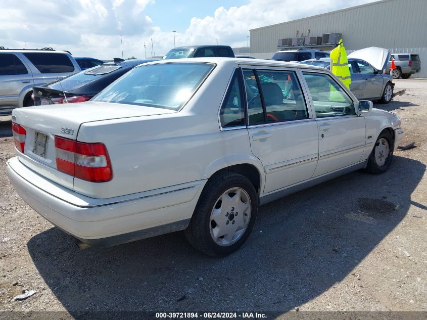 1998 Volvo S90 VIN: YV1KS9605W1135244 Lot: 39721894