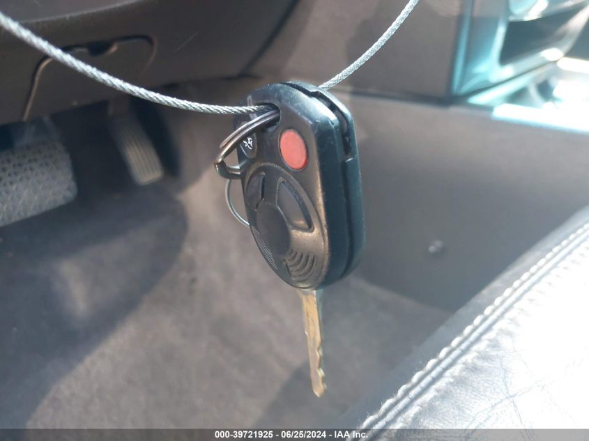 2011 Ford Fusion Sport VIN: 3FAHP0DCXBR142738 Lot: 39721925