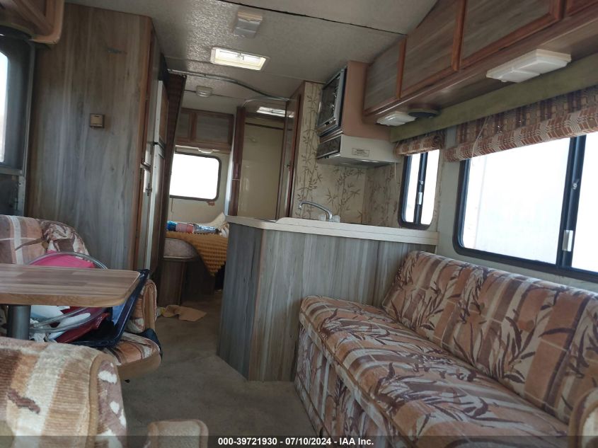 1984 Ford Econoline E350 Cutaway Van VIN: 1FDKE30L0EHB00965 Lot: 39721930