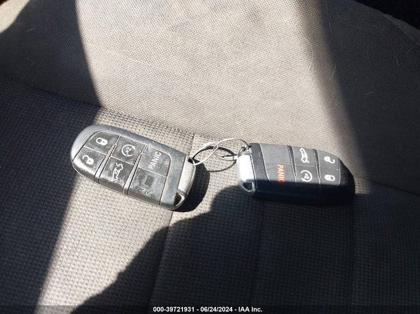 2014 Dodge Charger R/T VIN: 2C3CDXDT2EH156272 Lot: 39721931