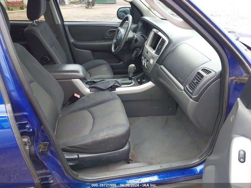 2005 Mazda Tribute S VIN: 4F2CZ04125KM09912 Lot: 39721986