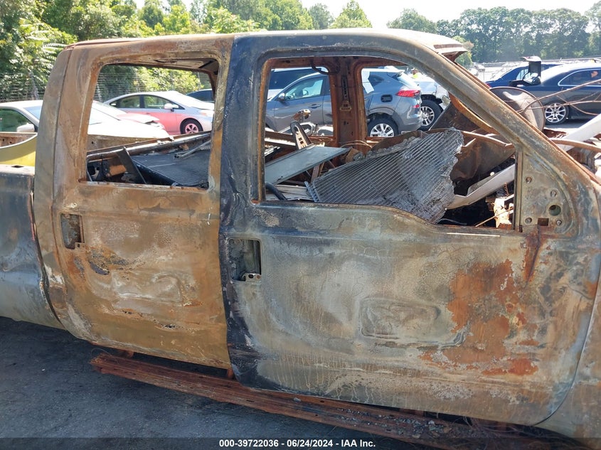 2003 Ford F-250 Lariat/Xl/Xlt VIN: 1FTNW21PX3ECO5067 Lot: 39722036