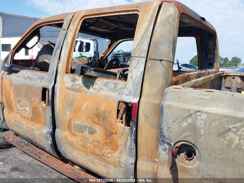 2003 Ford F-250 Lariat/Xl/Xlt VIN: 1FTNW21PX3ECO5067 Lot: 39722036