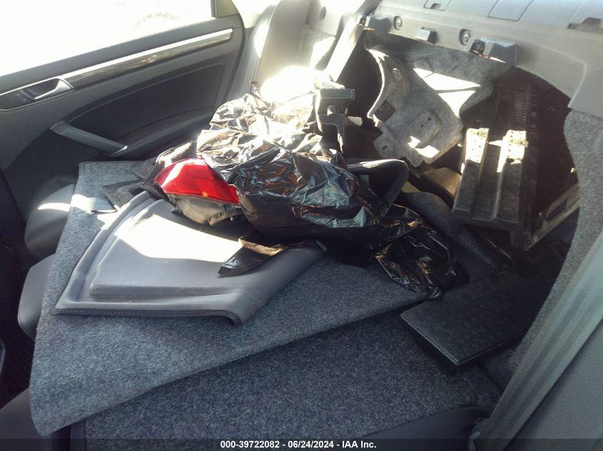 2016 Volkswagen Passat 1.8T Se VIN: 1VWBT7A33GC005698 Lot: 39722082