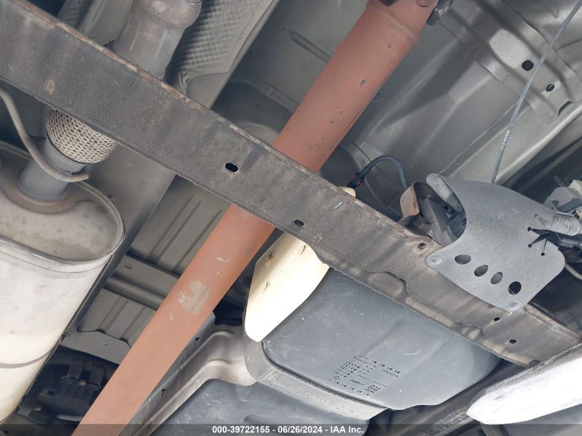 2010 Chevrolet Tahoe Ls VIN: 1GNMCAE34AR243266 Lot: 39722155