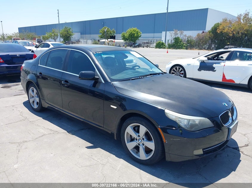 2008 BMW 528Xi VIN: WBANV135X8CZ52161 Lot: 39722166