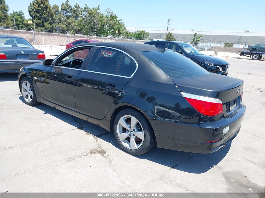 2008 BMW 528Xi VIN: WBANV135X8CZ52161 Lot: 39722166