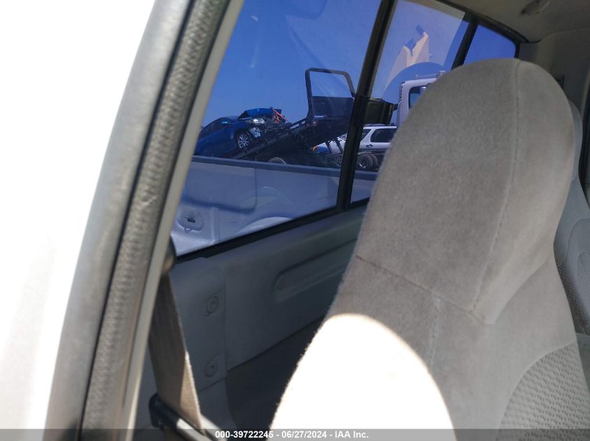 2000 Ford F-150 Work Series/Xl/Xlt VIN: 1FTZF1720YNC19834 Lot: 39722245