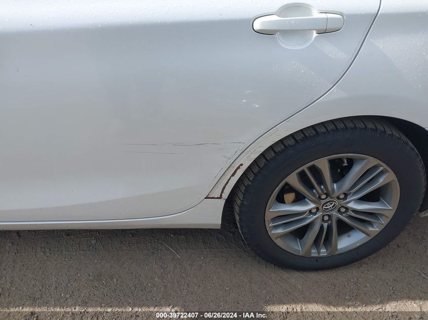 2015 Toyota Camry Le/Xle/Se/Xse VIN: 4T1BF1FK5FU484248 Lot: 39722407