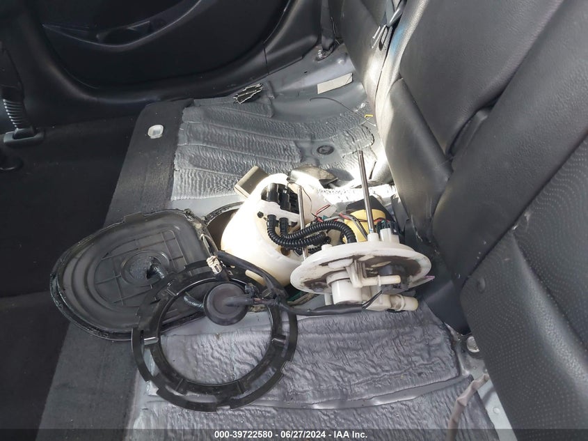 2013 Hyundai Elantra Limited VIN: 5NPDH4AE5DH393305 Lot: 39722580