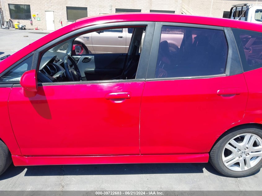 2008 Honda Fit Sport VIN: JHMGD38658S051313 Lot: 39722683