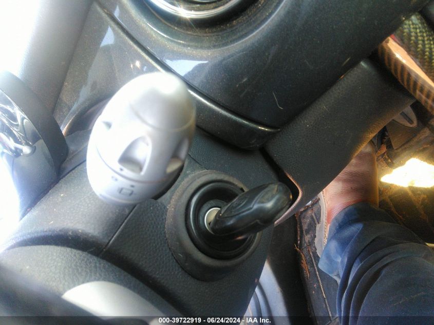 2004 Mini Cooper S VIN: WMWRE33474TD84680 Lot: 39722919