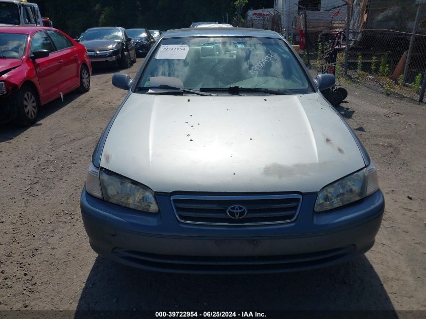 2000 Toyota Camry Le VIN: JT2BG22K0Y0435796 Lot: 39722954