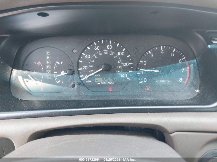 2000 Toyota Camry Le VIN: JT2BG22K0Y0435796 Lot: 39722954