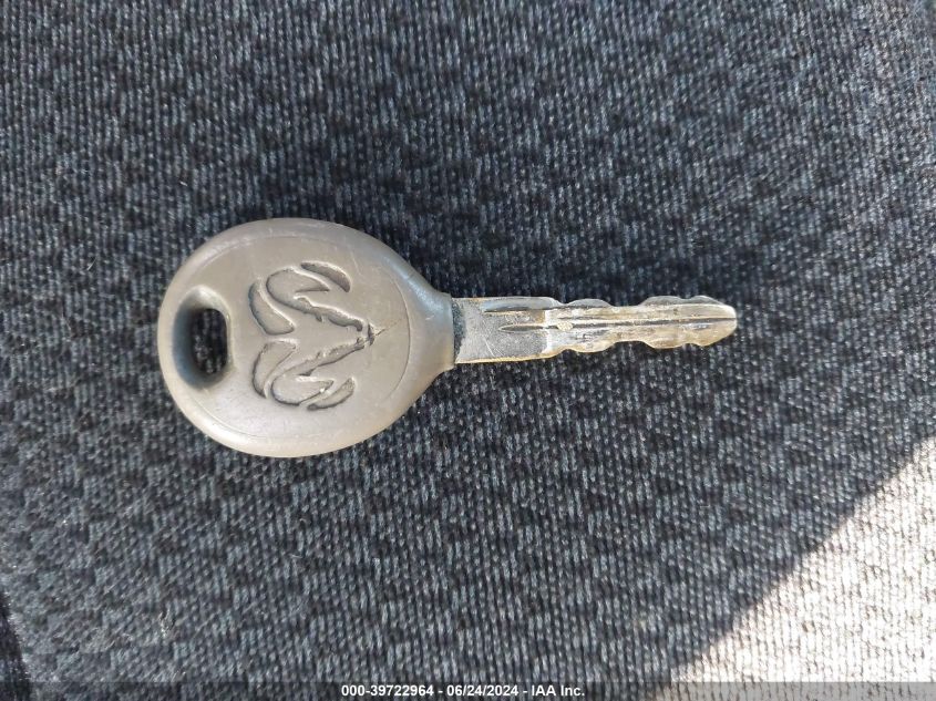 2002 Dodge Ram 1500 St VIN: 3B7HA18N02G105528 Lot: 39722964