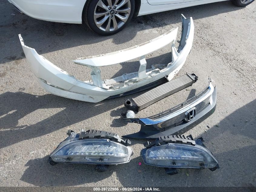 2018 Honda Civic Touring VIN: JHMFC1F96JX011122 Lot: 39722986