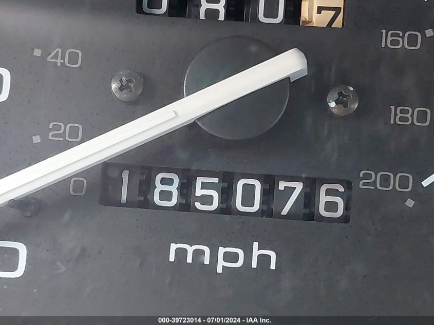 1998 Honda Civic Dx VIN: 1HGEJ6128WL044553 Lot: 39723014