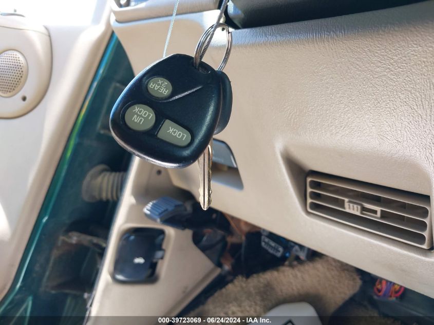 1999 Chevrolet Astro Upfitter Pkg. VIN: 1GBEL19W5XB122754 Lot: 39723069