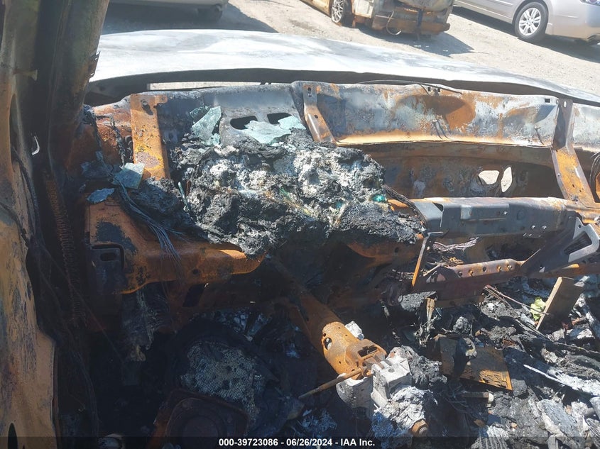 2001 Dodge Ram 1500 VIN: 1B7HF13Z21J270070 Lot: 39723086