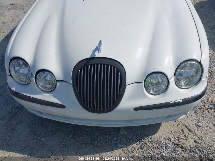 2000 Jaguar S-Type 3.0L V6 VIN: SAJDA01C2YFL51302 Lot: 39723198