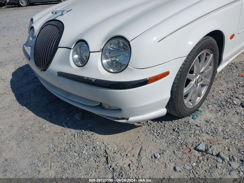 2000 Jaguar S-Type 3.0L V6 VIN: SAJDA01C2YFL51302 Lot: 39723198