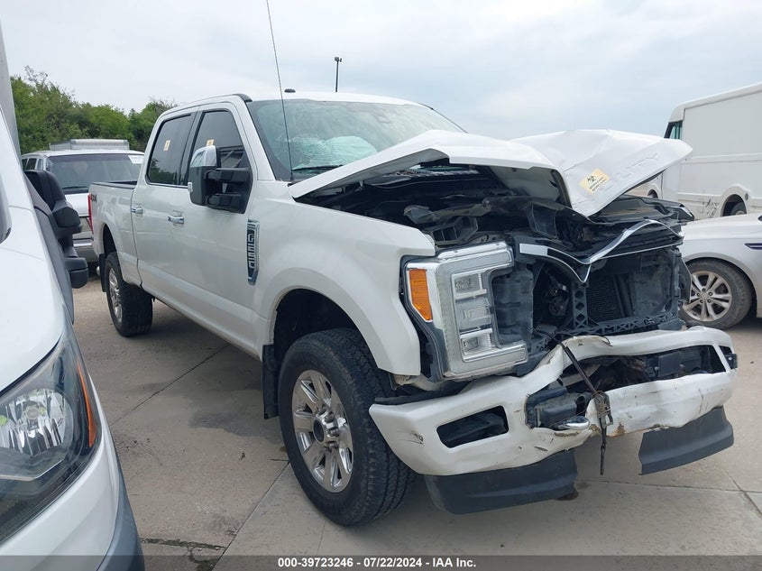 2018 Ford F-250 Platinum VIN: 1FT7W2B61JEB71418 Lot: 39723246