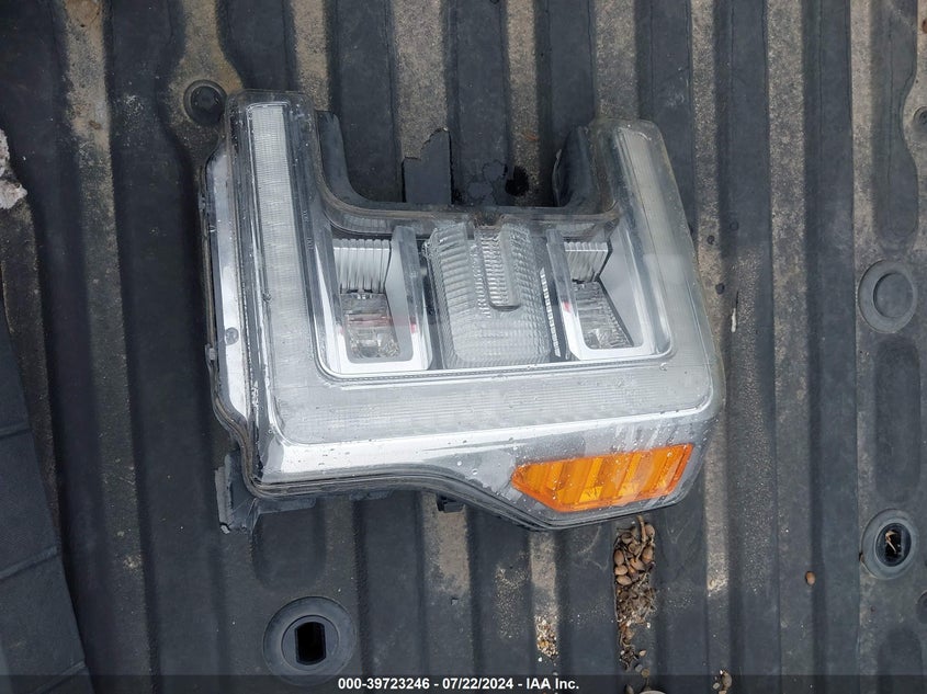 2018 Ford F-250 Platinum VIN: 1FT7W2B61JEB71418 Lot: 39723246