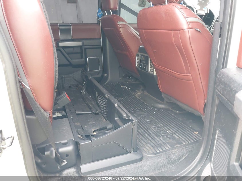 2018 Ford F-250 Platinum VIN: 1FT7W2B61JEB71418 Lot: 39723246