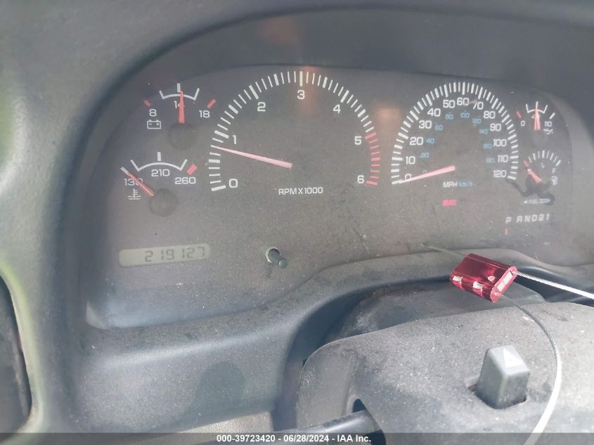 1998 Dodge Ram 1500 VIN: 1B7HF13Z2WJ117907 Lot: 39723420