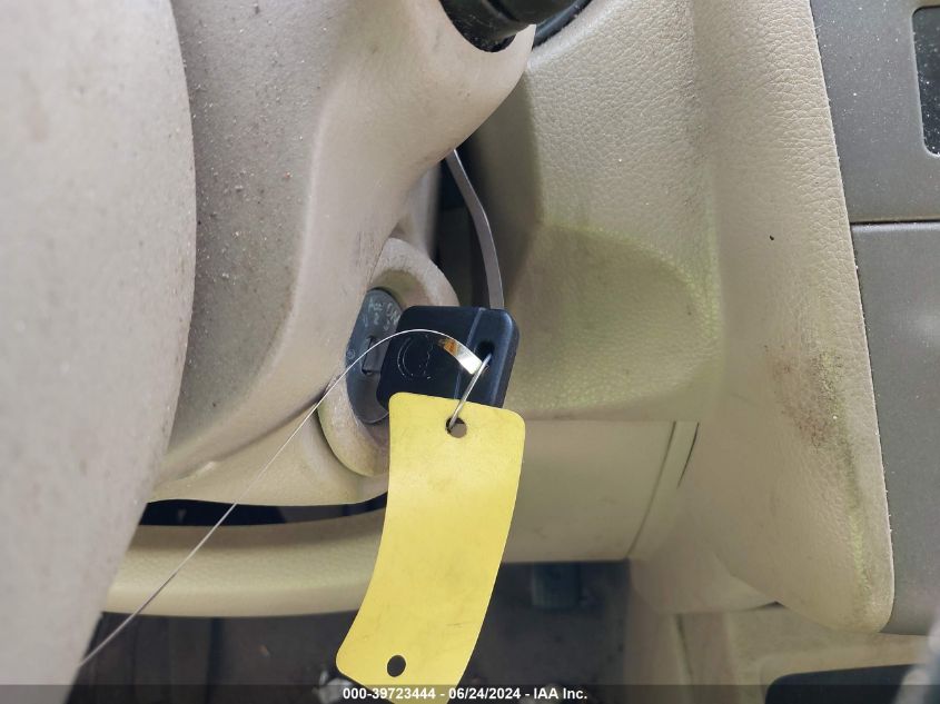 2009 Nissan Versa 1.8S VIN: 3N1BC13E19L403372 Lot: 39723444