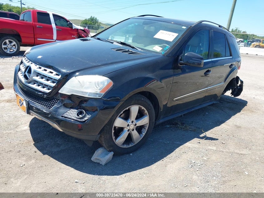 2011 Mercedes-Benz Ml 350 4Matic VIN: 4JGBB8GB1BA737628 Lot: 39723470