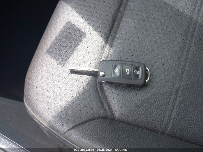 2012 Volkswagen Passat 2.5L Se VIN: 1VWBP7A30CC061869 Lot: 39723516