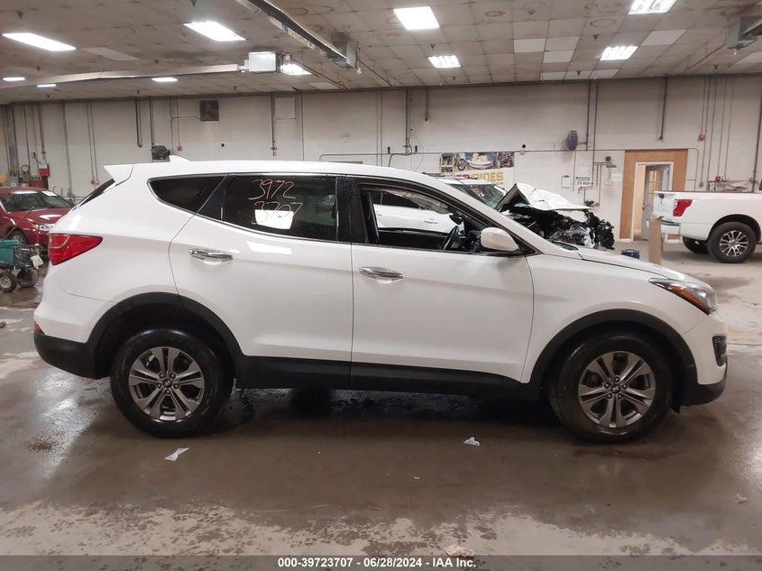 2016 Hyundai Santa Fe Sport 2.4L VIN: 5XYZTDLB8GG369695 Lot: 39723707