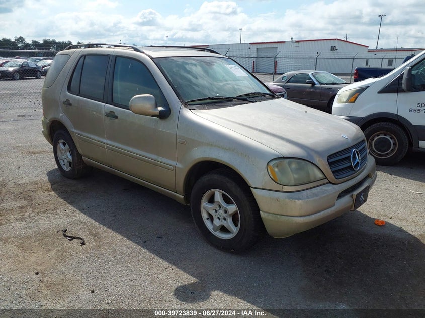 2001 Mercedes-Benz Ml 320 VIN: 4JGAB54E61A270293 Lot: 39723839