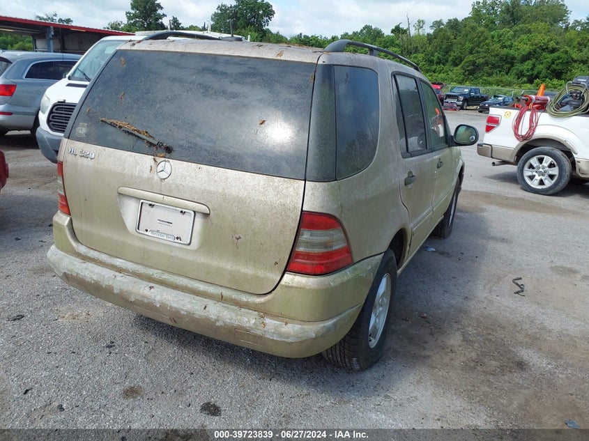 2001 Mercedes-Benz Ml 320 VIN: 4JGAB54E61A270293 Lot: 39723839