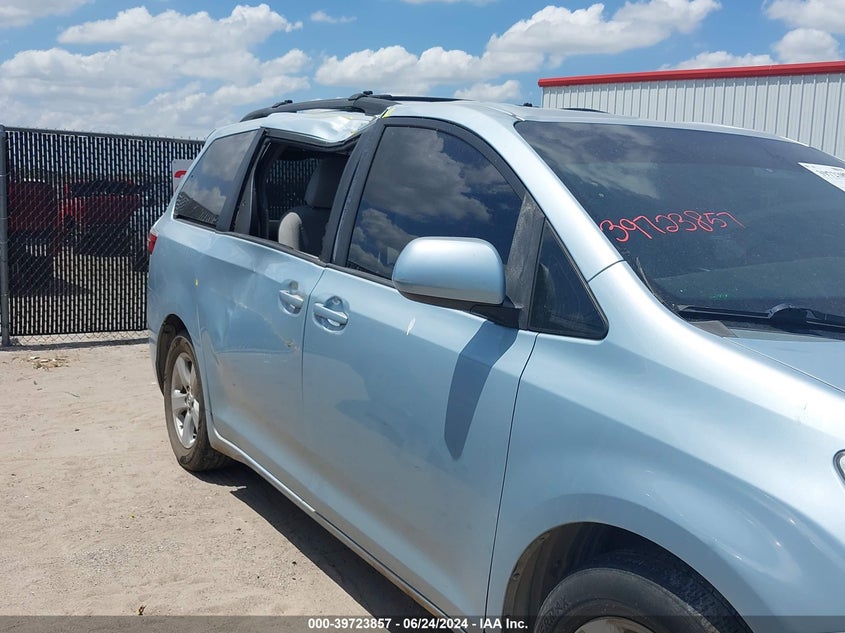 2015 Toyota Sienna Le 8 Passenger VIN: 5TDKK3DC9FS539974 Lot: 39723857