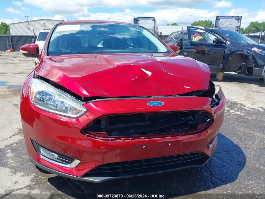 2015 FORD FOCUS TITANIUM - 1FADP3N21FL361579