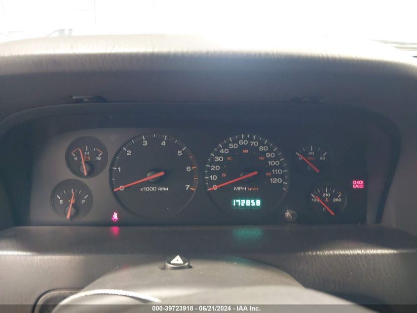 2001 Jeep Grand Cherokee Laredo VIN: 1J4GW48NX1C721540 Lot: 39723918