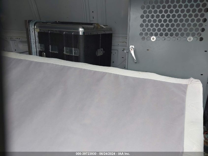 2003 Ford E-250 Commercial/Recreational VIN: 1FTNE24L83HB86481 Lot: 39723930