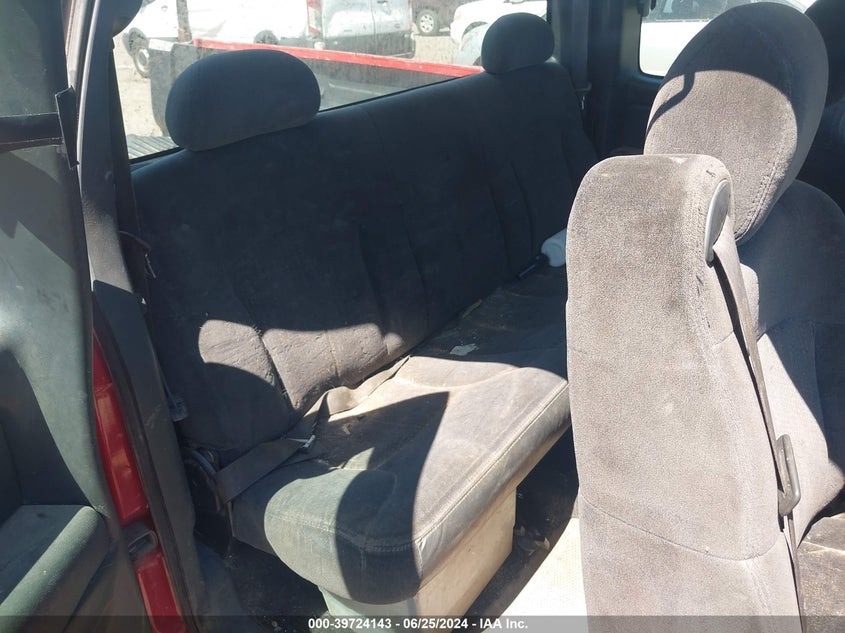 2000 Chevrolet Silverado 1500 Ls VIN: 1GCEK19V1YE234022 Lot: 39724143