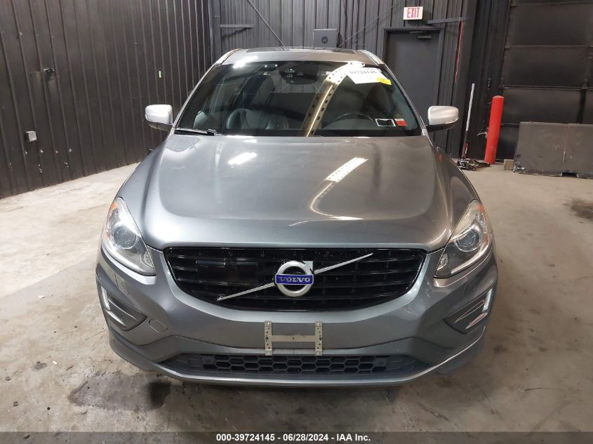 2017 Volvo Xc60 T6 R-Design VIN: YV449MRS5H2124166 Lot: 39724145